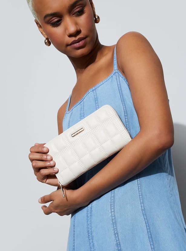 GINGER Quilted Zip-Around Wallet