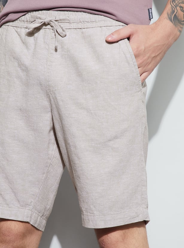 FAME FOREVER Solid Regular Shorts