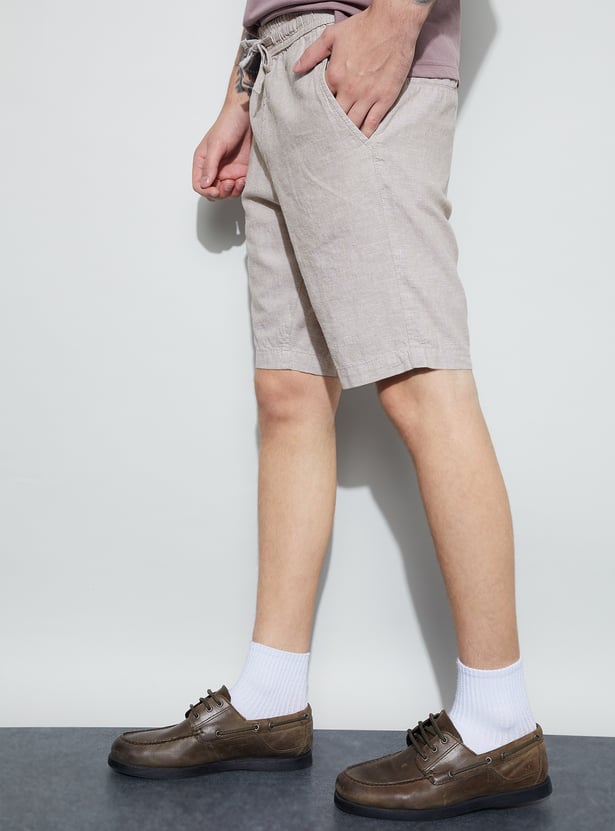 FAME FOREVER Solid Regular Shorts
