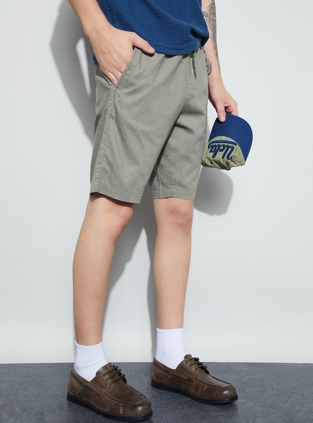 FAME FOREVER Solid Regular Shorts