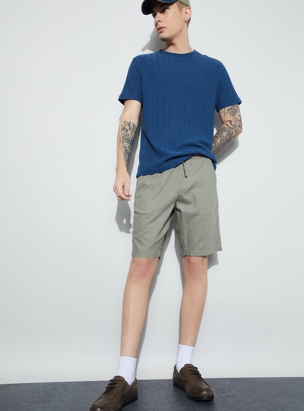 FAME FOREVER Solid Regular Shorts