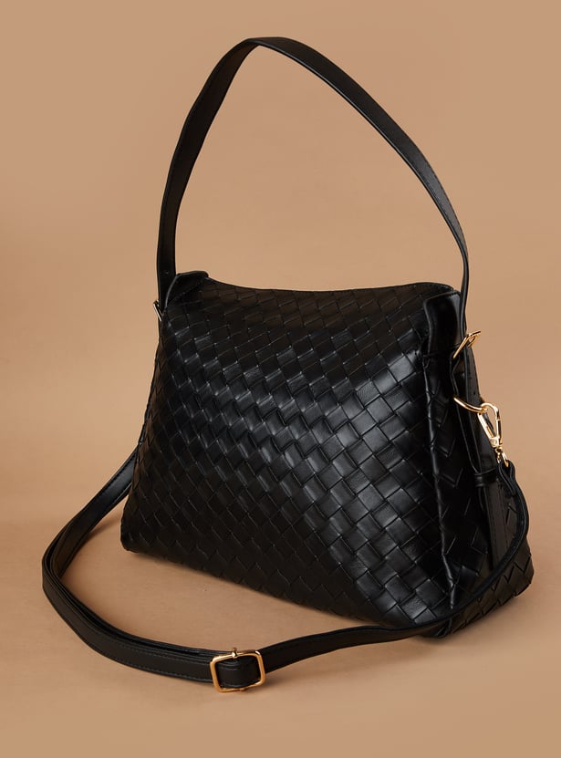 GINGER Textured Shoulder Bag