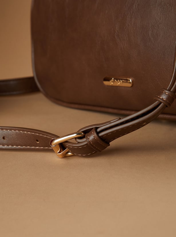 GINGER Textured Shoulder Bag