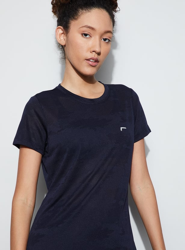 FAME FOREVER ACTIVE Textured T-shirt