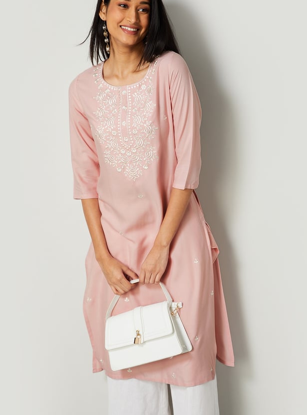 MELANGE Embroidered Straight Kurta