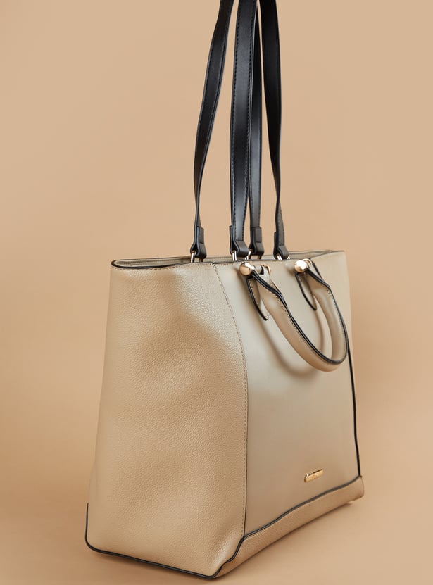 GINGER Textured Shoulder Bag