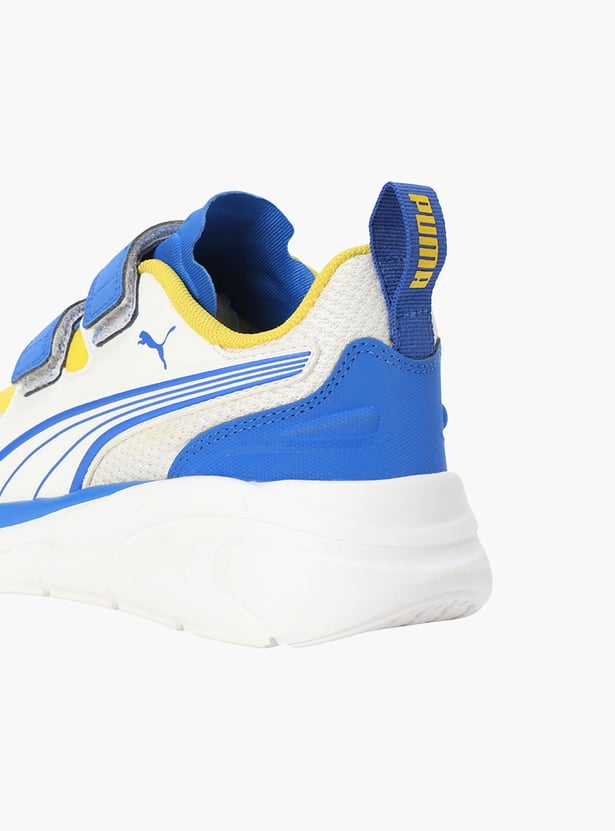 PUMA Boys Solid Sneakers