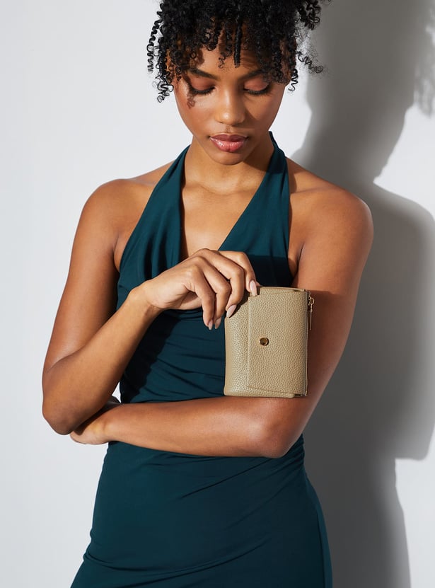 GINGER Textured Tri-Fold Wallet