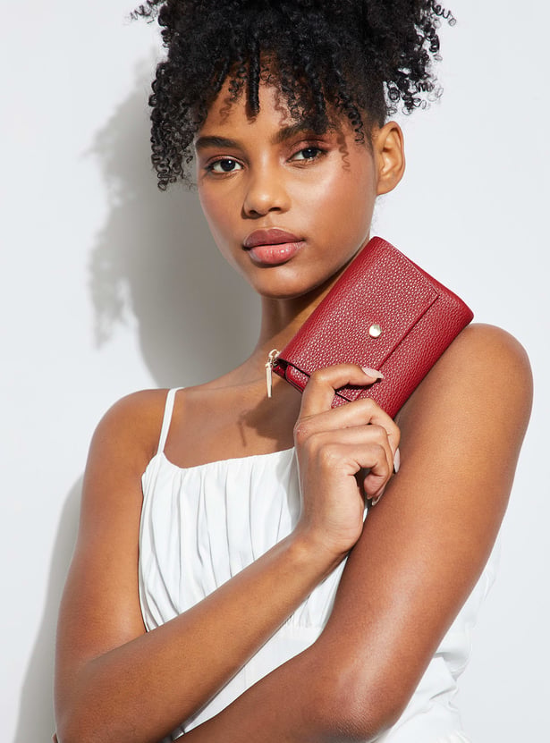 GINGER Textured Tri-Fold Wallet