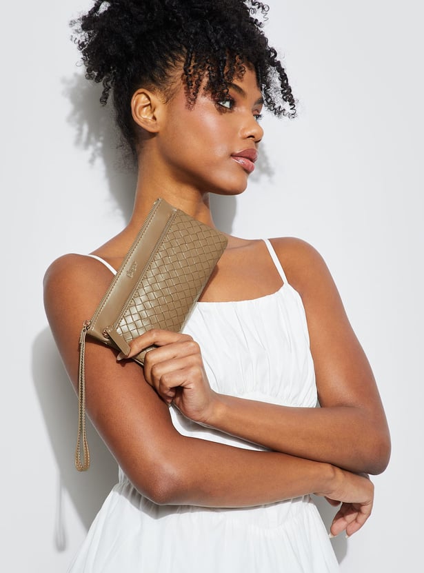 GINGER Woven Wristlet Wallet