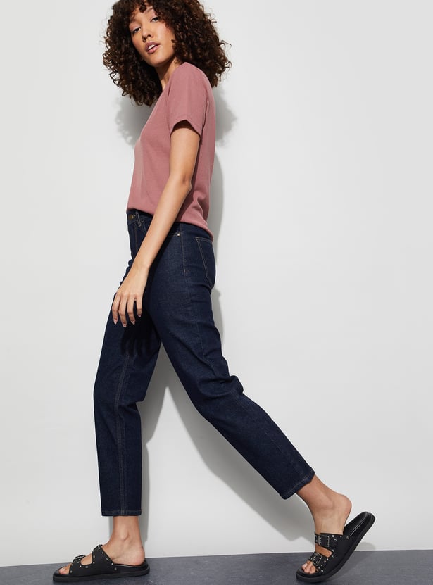 FAME FOREVER Solid Mom Fit Jeans