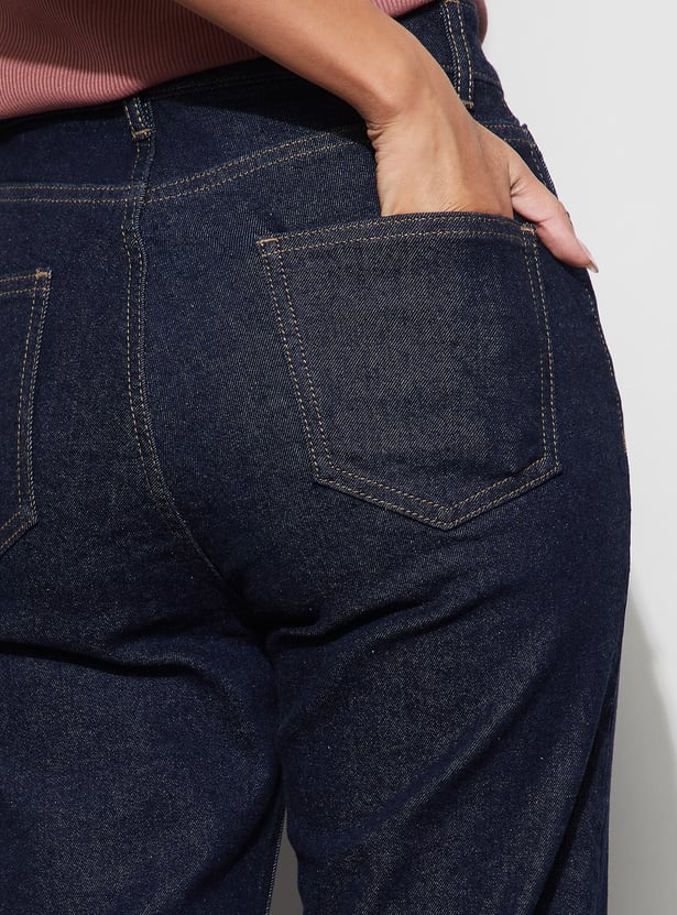 FAME FOREVER Solid Mom Fit Jeans