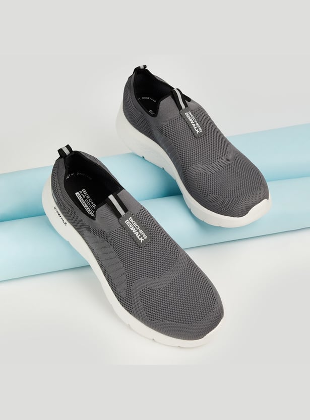 SKECHERS Go Walk Flex Solid Running Shoes