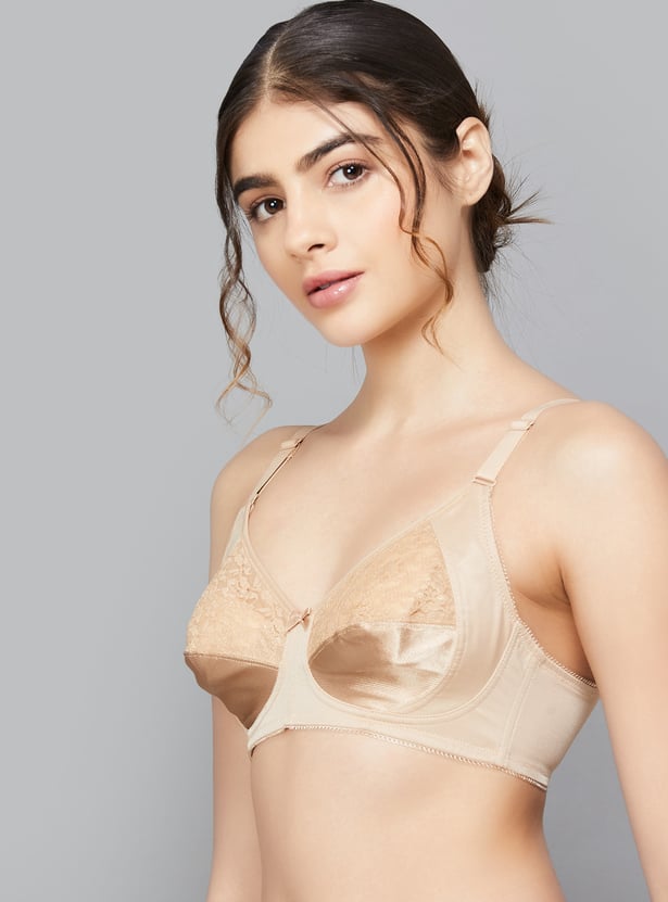 AMANTE Lace Non Padded Non Wired Seamed Support Bra