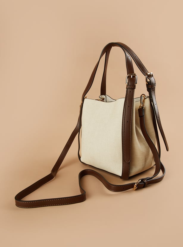 GINGER Textured Handheld Bag