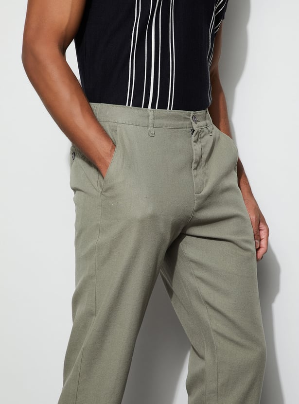 CODE UNWIND Solid Regular Fit Trousers