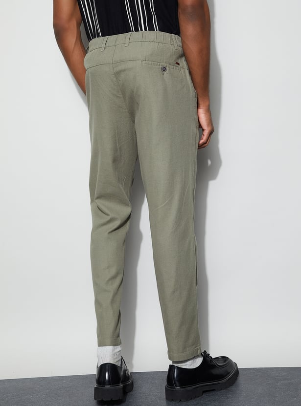 CODE UNWIND Solid Regular Fit Trousers