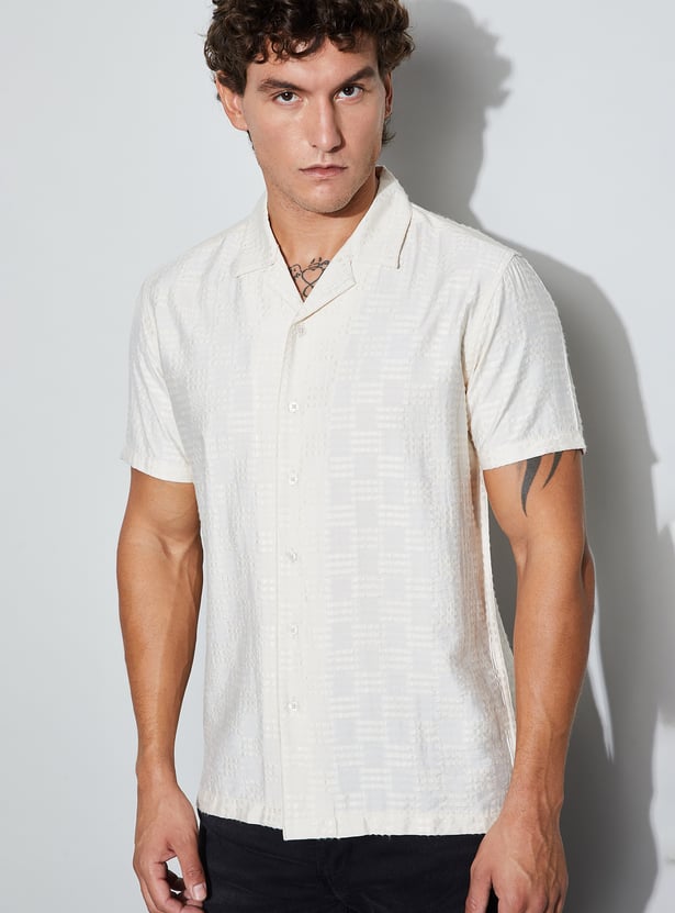CODE UNWIND Textured Regular Fit Shirt