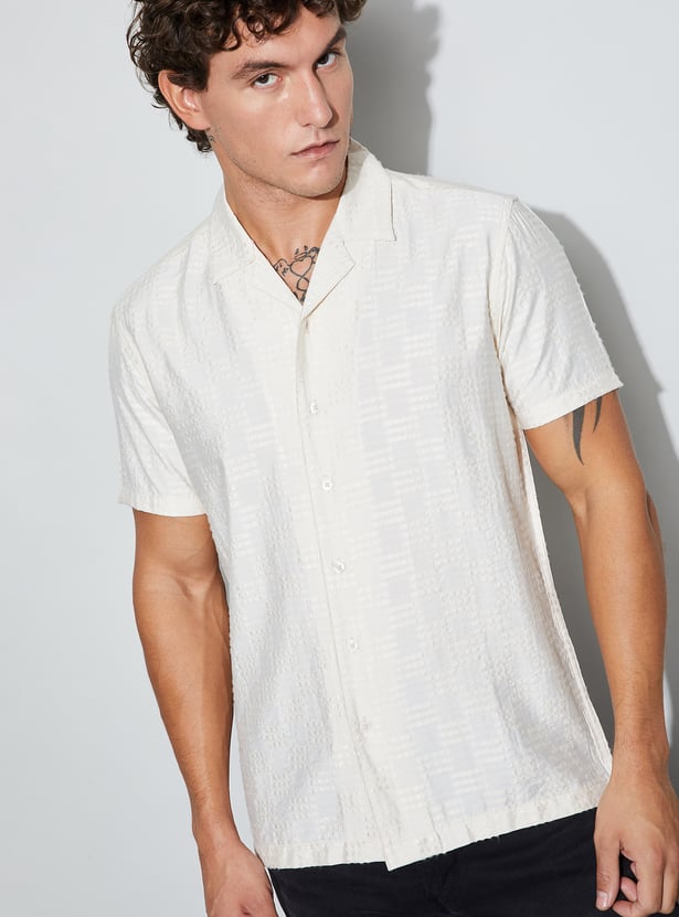 CODE UNWIND Textured Regular Fit Shirt