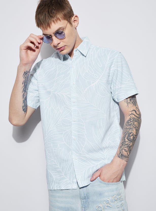 FAME FOREVER Printed Smart Fit Shirt