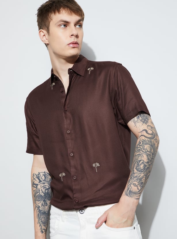 FAME FOREVER Embroidered Smart Fit Shirt