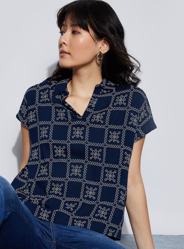 FAME FOREVER Geometric Print Johnny Collar T-shirt