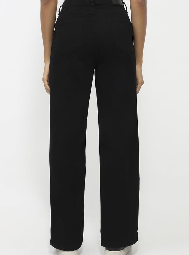 KRAUS Solid Medium Wash Straight Fit Jeans