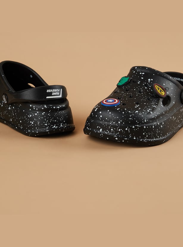 FAME FOREVER Boys Paint Splatter Clogs with Avenger Charms