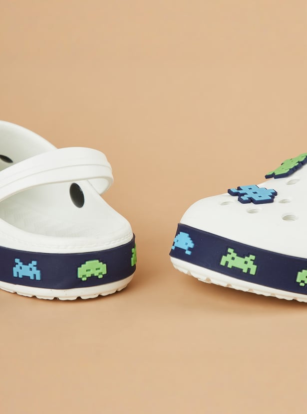 FAME FOREVER Boys Alien Design Sliders