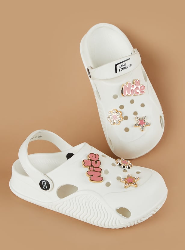 FAME FOREVER Girls Embellished Charms Clogs