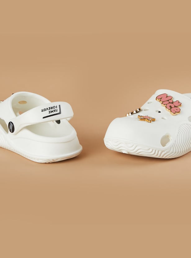 FAME FOREVER Girls Embellished Charms Clogs