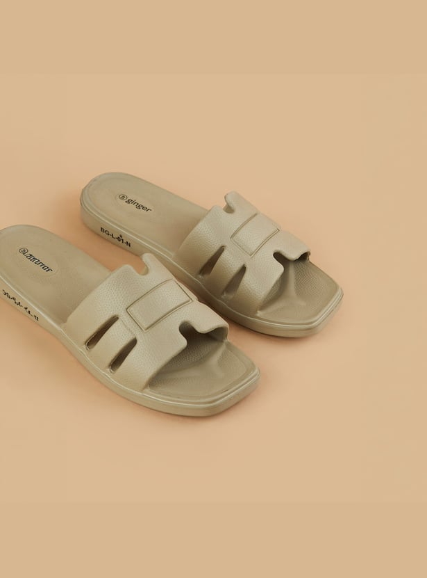 GINGER Textured Flip Flops