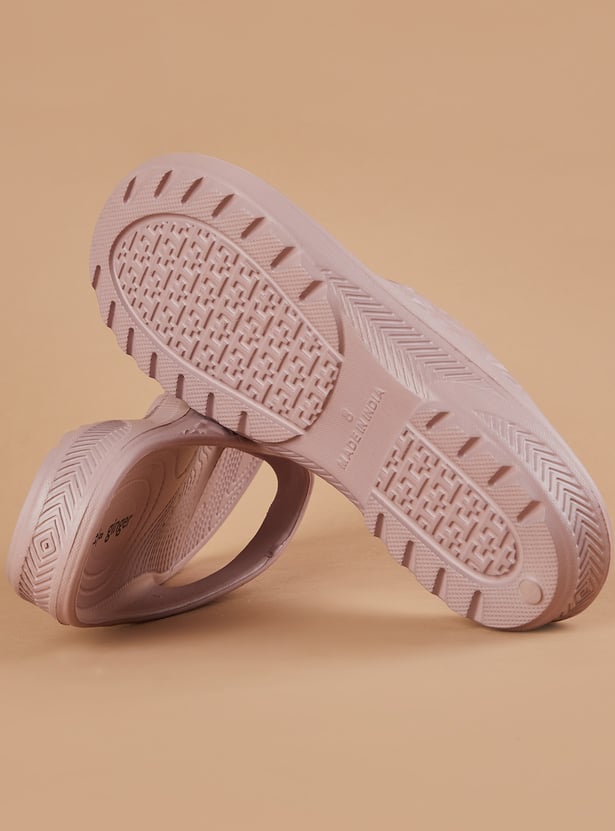 GINGER Embossed Flip Flops