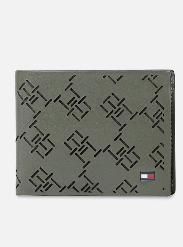 TOMMY HILFIGER Textured Bi-Fold Wallet