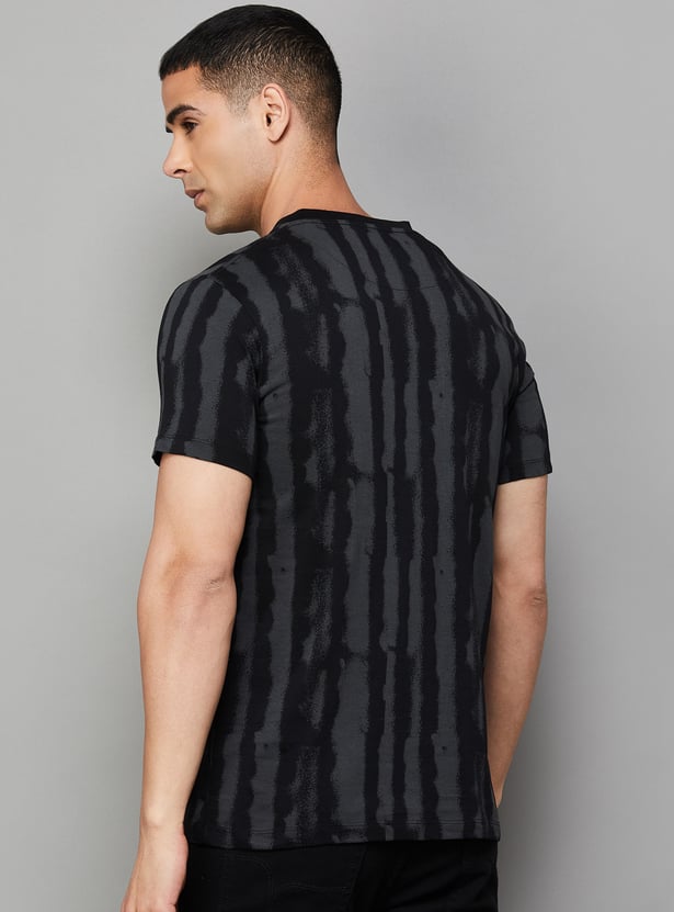 FREE AUTHORITY Punisher Print T-shirt