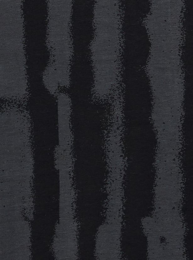 FREE AUTHORITY Punisher Print T-shirt