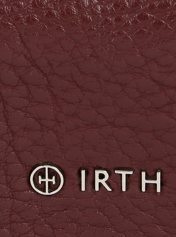 IRTH Solid Sling Bag