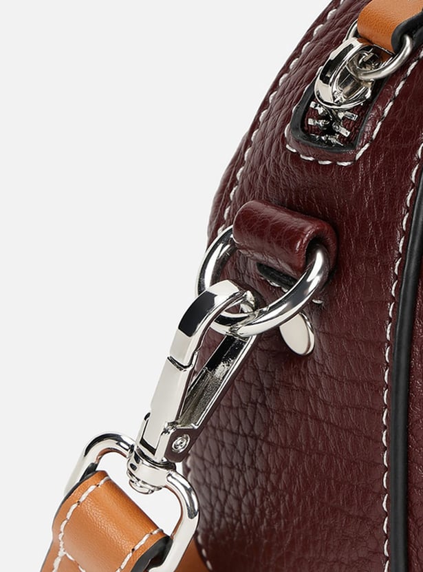 IRTH Solid Sling Bag