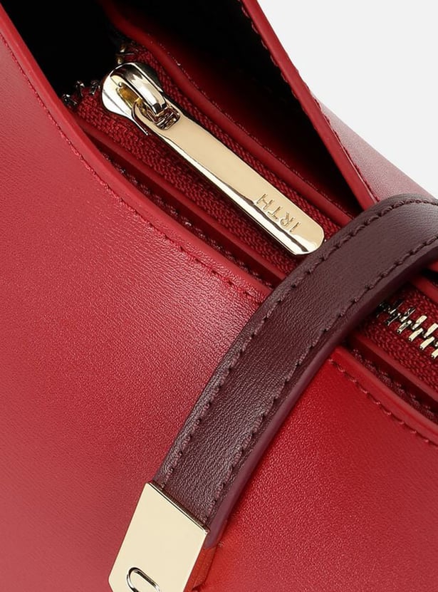 IRTH Solid Handheld Bag