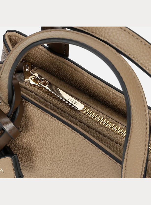 IRTH Textured Handheld Bag
