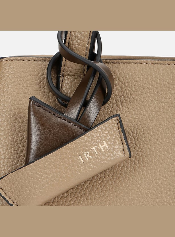 IRTH Textured Handheld Bag