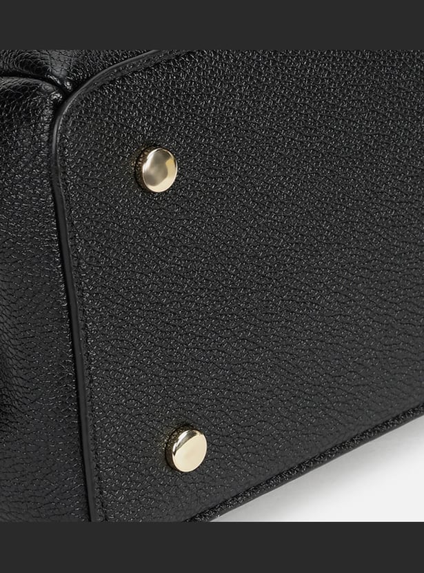 IRTH Textured Handheld Bag