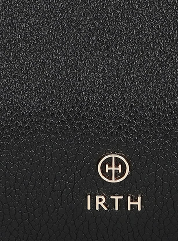 IRTH Textured Handheld Bag