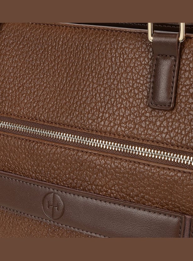 IRTH Textured Shoulder Bag