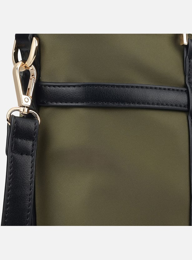IRTH Contrast Piping Laptop Bag