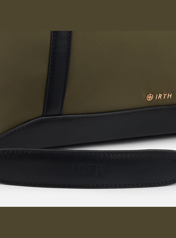 IRTH Contrast Piping Laptop Bag
