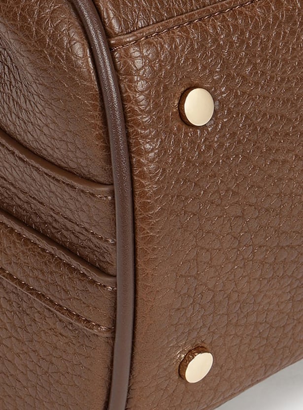 IRTH Textured Shoulder Bag