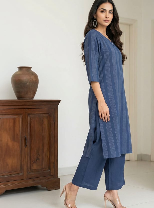 AURELIA Striped Straight Kurta