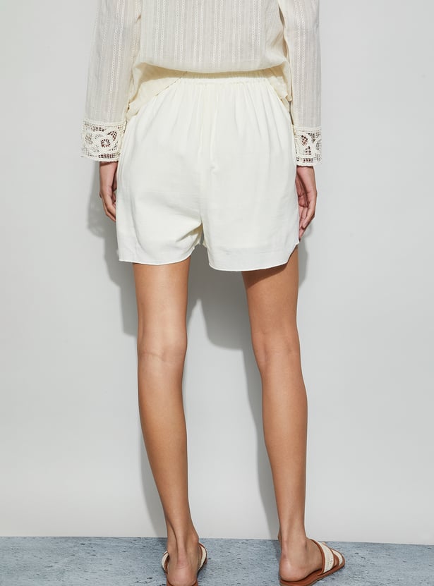 FAME FOREVER Schiffli Shorts