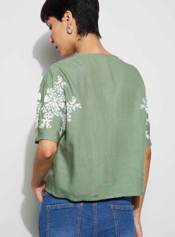 FAME FOREVER Embroidered Top